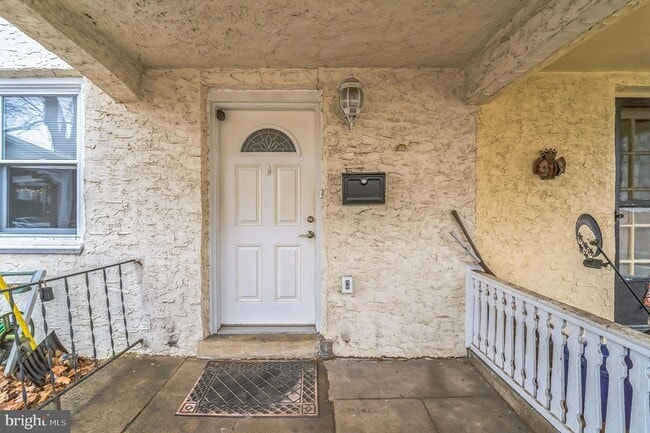 Photo - 3436 Barclay St