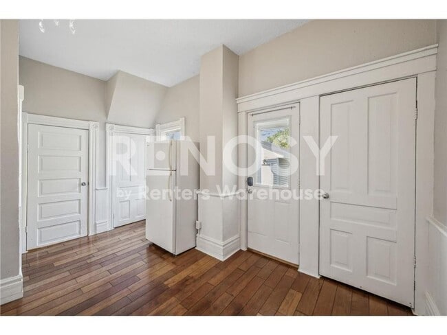 Photo - 715 Sims Ave
