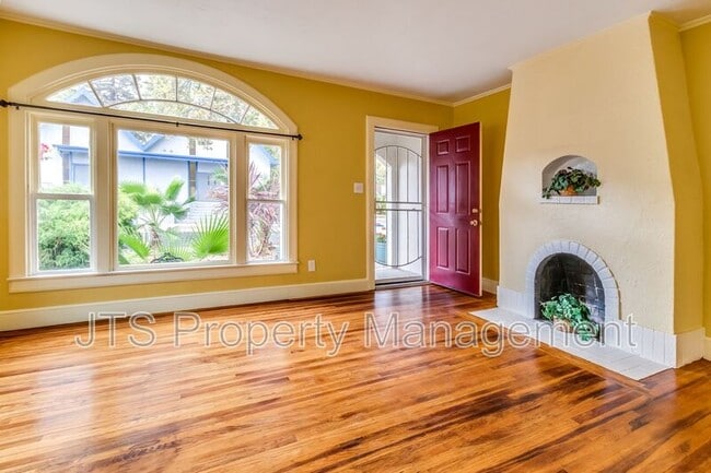 Photo - 1803 Burnett Wy