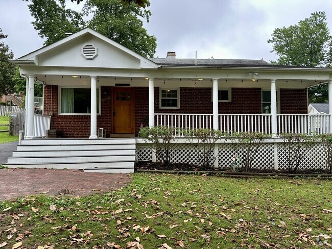 Building Photo - 2739 Woodley Pl Rental