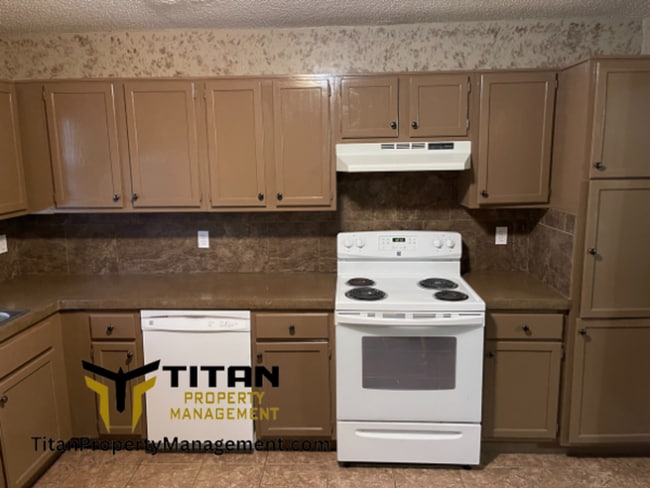 Photo - 2bed/1bath Apartment Unit 2016 Watts Rd. Apt D