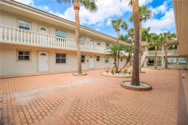 Photo - 980 7th Ave S Condo Unit 105