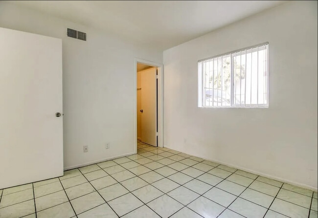 Photo - The Onyx Apartments