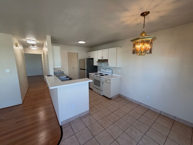 Photo - Upstairs Iao Parkside 2/2