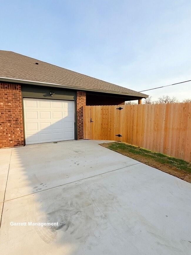 Photo - New Construction 3/2 Duplex