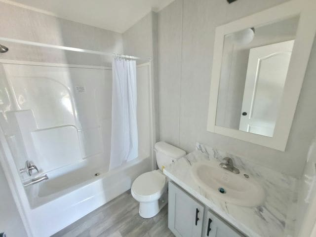 Photo - 4000 24th St N