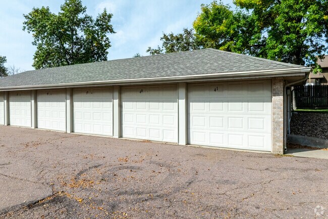 LEXINGTON ESTATES