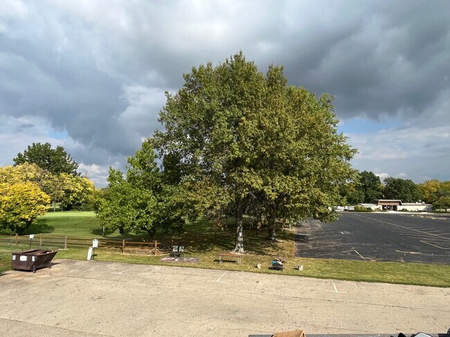 Photo - 120 E Van Lake Dr