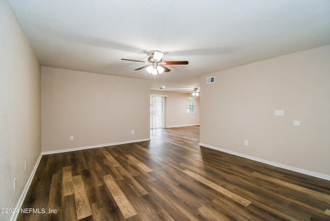 Photo - 1349 Eagle Cove Rd N