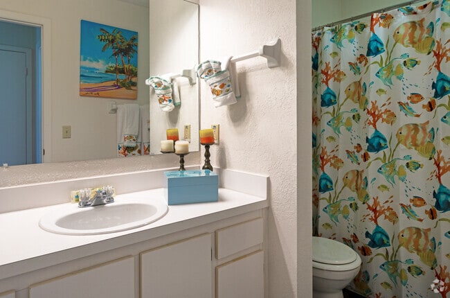 1BR, 1BA - 790SF - BL-4 - Lake Carlton Arms