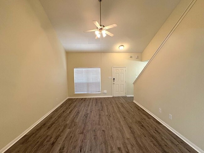 Photo - 4030 Falvel Shadow Creek Dr