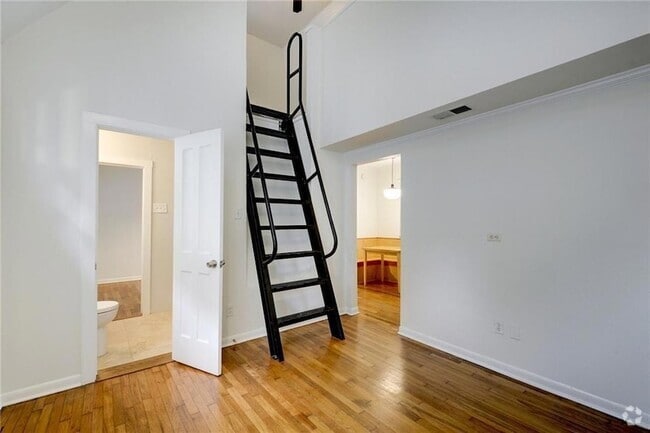 Building Photo - 1110 W 22nd St Unit 13 Rental