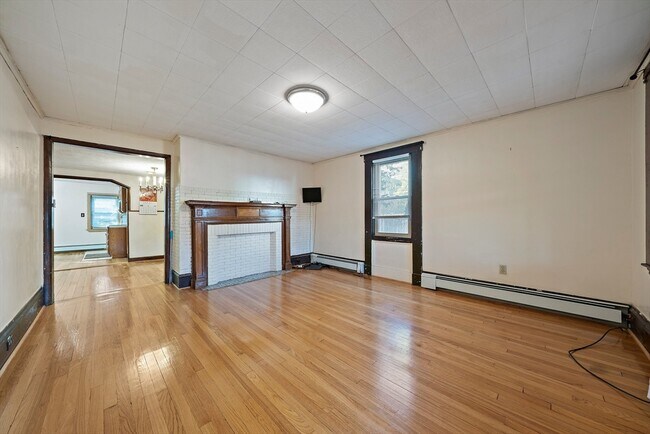 Photo - 16 Guild St Unit 1