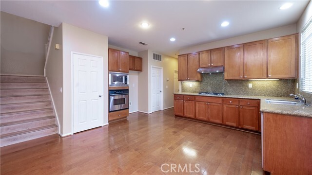 Photo - 5916 Wilshire Dr House