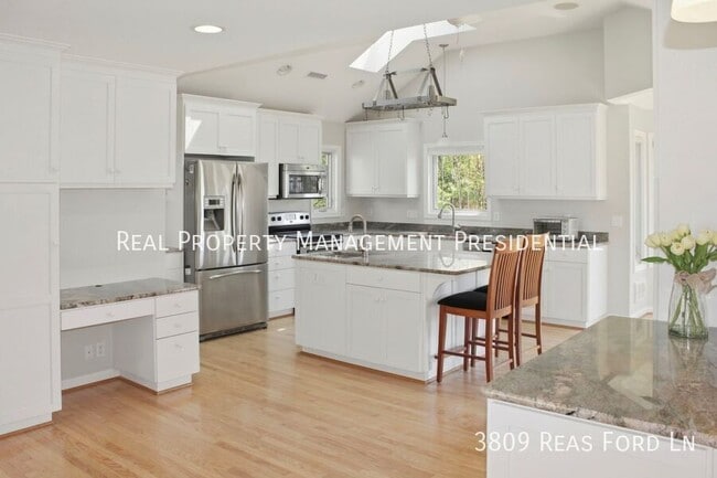 Photo - 3809 Reas Ford Ln