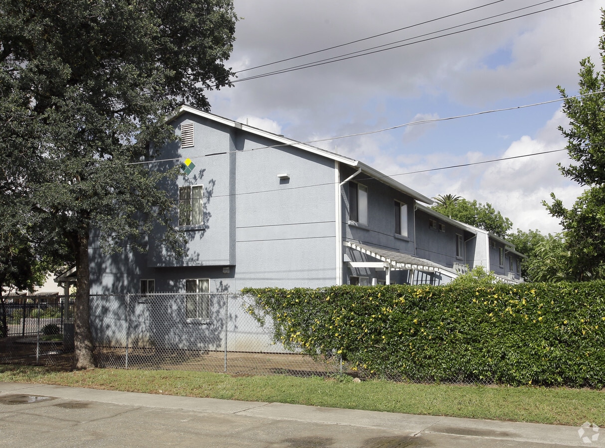 Photo - Village Park Apartments