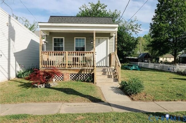 Photo - 1905 N 28th St