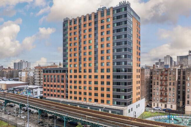 810 River Ave Bronx, NY 10451 - 810 River Ave Apartments