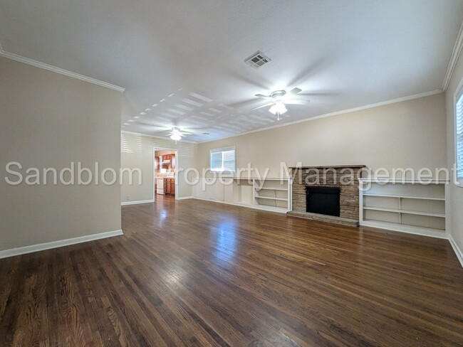 Photo - For Lease | Kendall-Whittier | 3 bed, 2 ba...