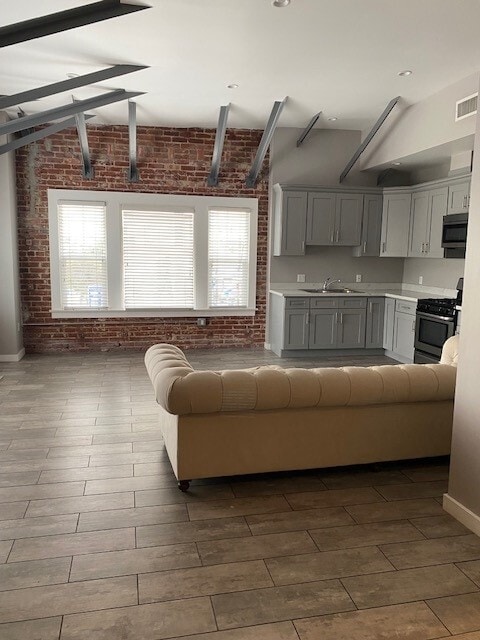 Photo - 5001 Melrose Ave