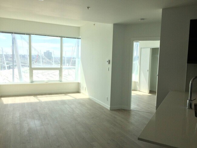 Photo - Centre West - 2318 Unit 2318