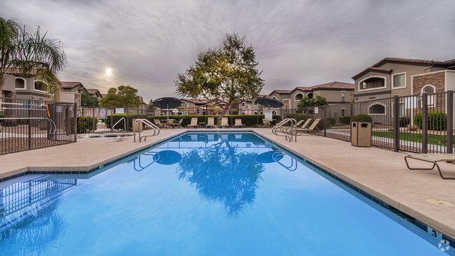 Building Photo - Desert Sands Rental