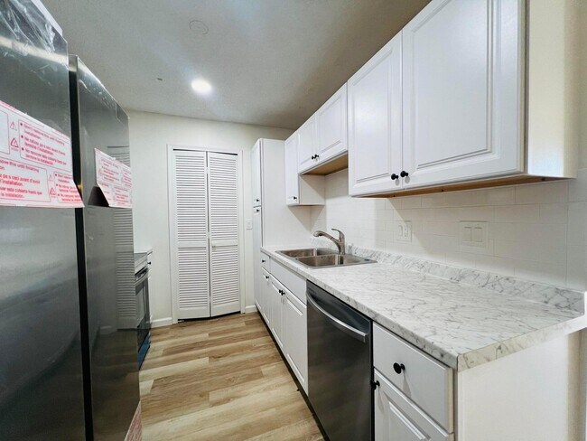 Photo - 11877 Sturbridge Ln