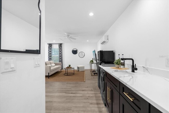 Photo - 1812 N Westmoreland Dr