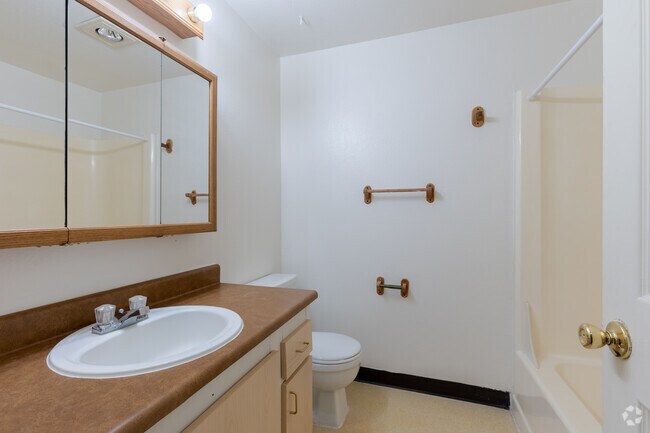 1BR, 1BA - 620SF - The Firs Apartments Unit 23