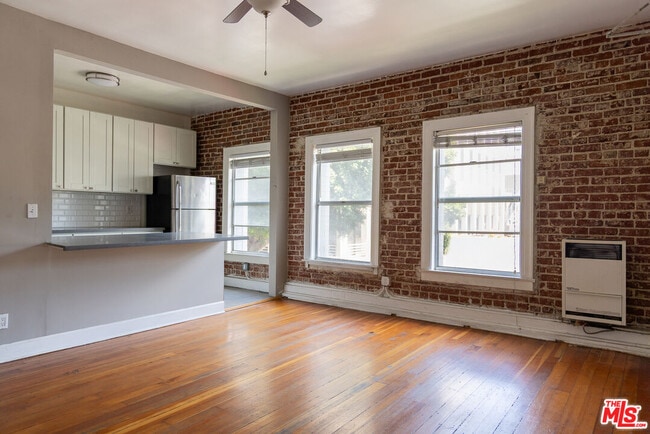 Building Photo - 661 Shatto Pl Unit 201 Rental