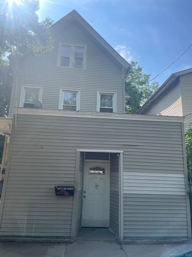 Building Photo - 246 Newhall St Unit 1 Rental