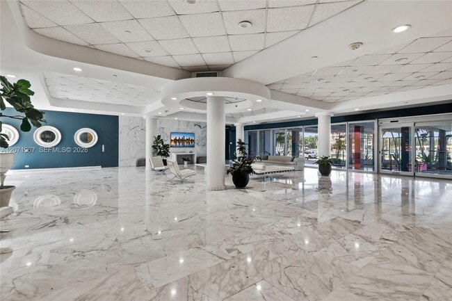 Photo - 5055 Collins Ave Unit 11F