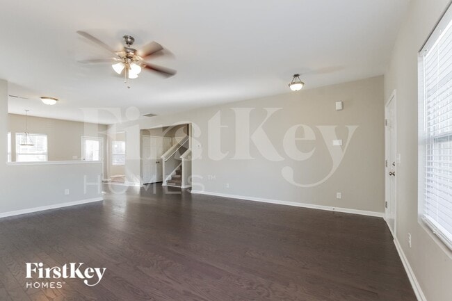 Photo - 519 Rook Rd