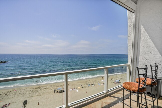 Photo - 615 Esplanade