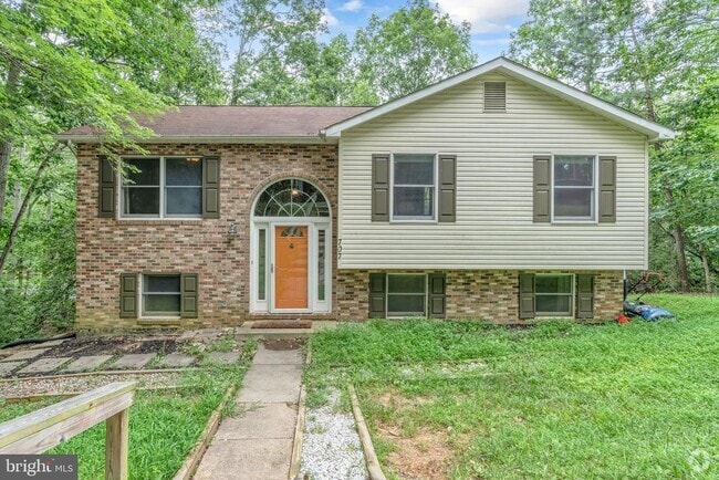 Building Photo - 707 Cougar Ct Rental