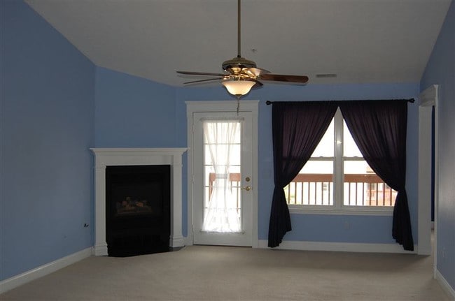Photo - 1388 Heatherwood Ln