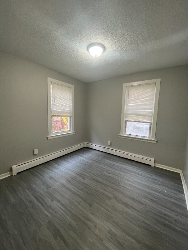 Photo - 235 Collins St Unit C2