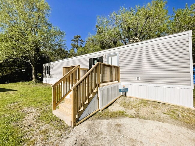 Building Photo - Pelican Point Unit Lot 25