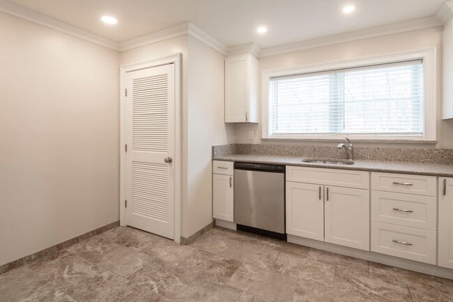 Photo - The East Hill