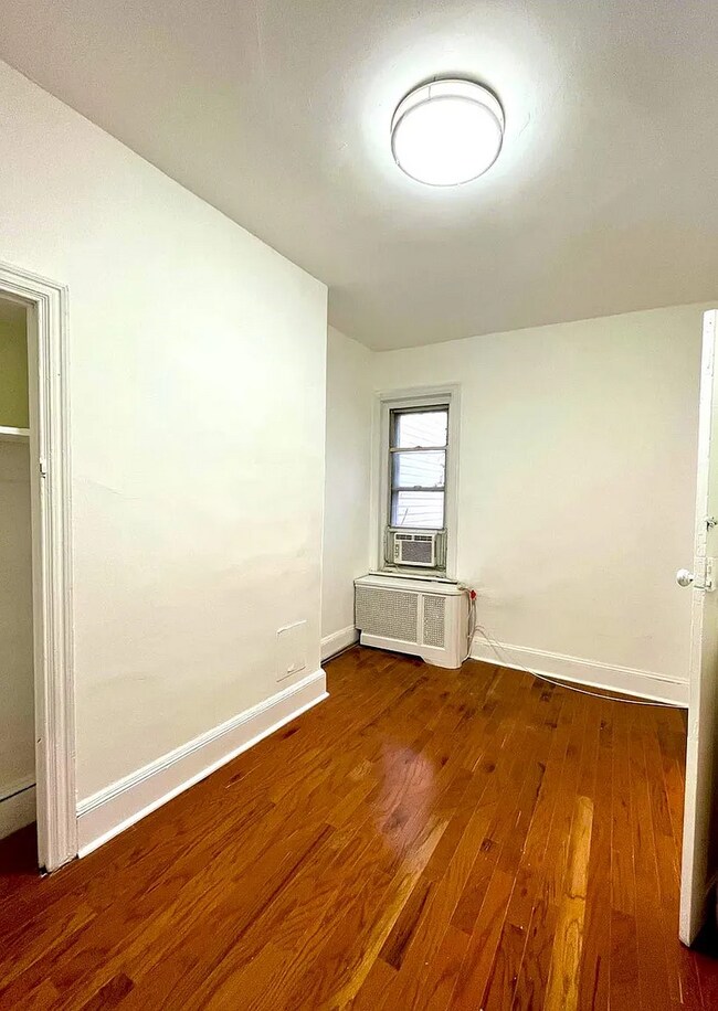 Photo - 2127 Tasker St Unidad 2