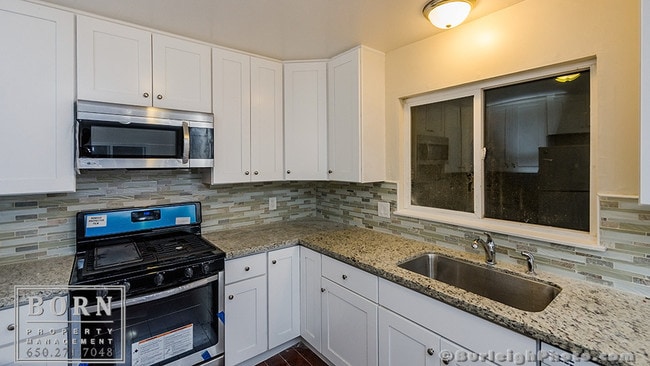 Photo - 992 Cleveland St