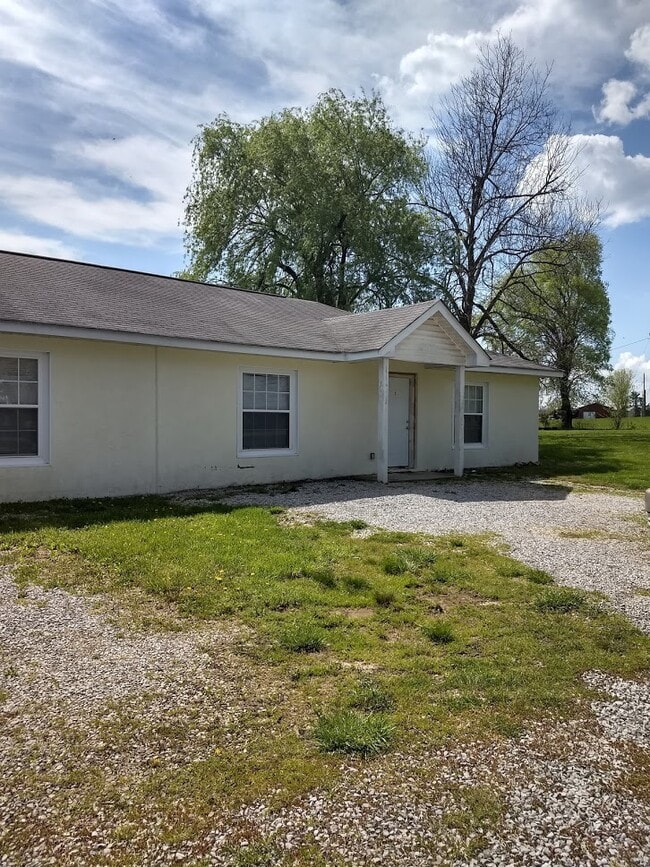 1202 Bowman Loop Unit .