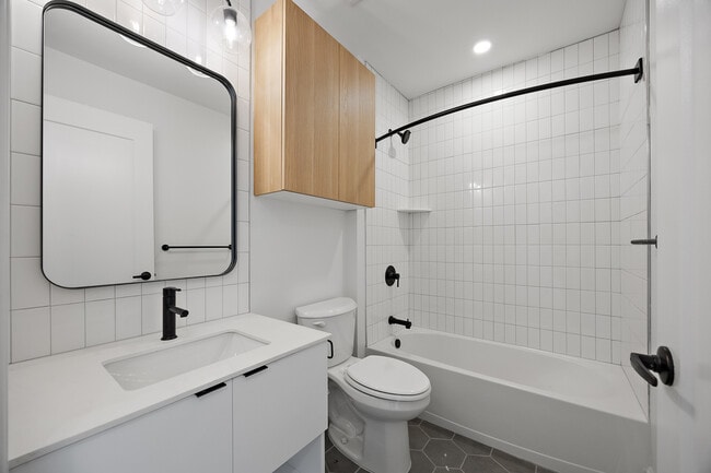 Photo - 835-839 N Tatnall St