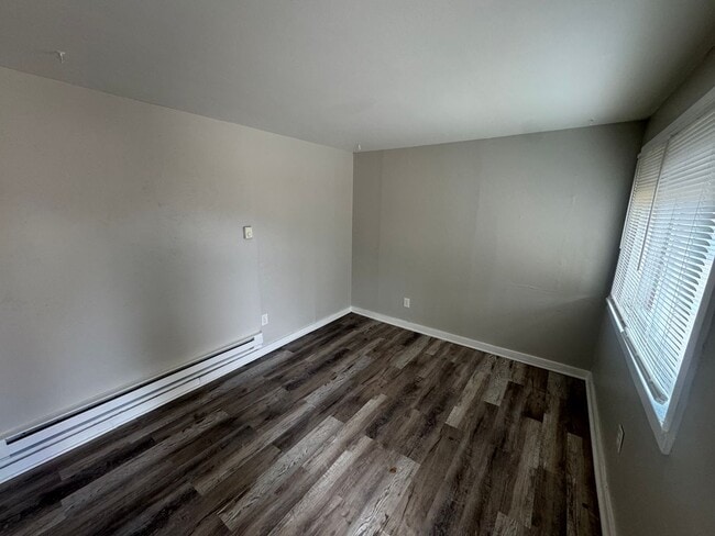 Building Photo - 2619 E Willamette Ave Unit 2