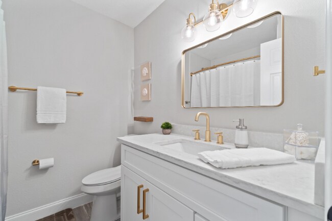 Photo - 309 Holmes Blvd NW