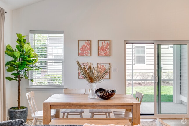 3BR, 2BA - 1882SF - Dining Room