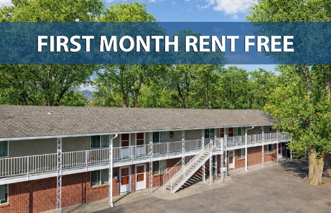 Building Photo - 319-321 E Brookside St