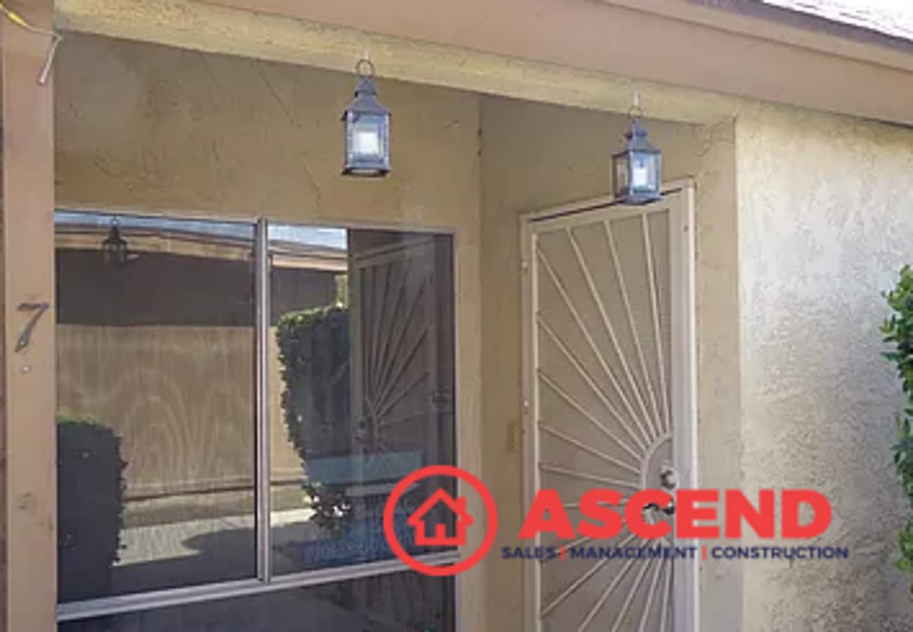 Photo - Quaint 3 Bedroom Home Near Stockdale Hwy. & New Stine Rd.