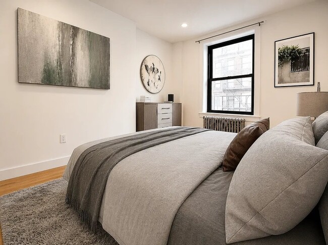 Photo - 406 W 39th St Unit 5R