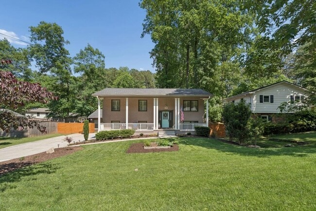 Photo - 4097 Longview Dr